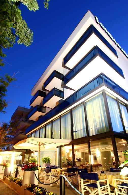 Hotel Onda Marina Misano Adriatico Exterior foto
