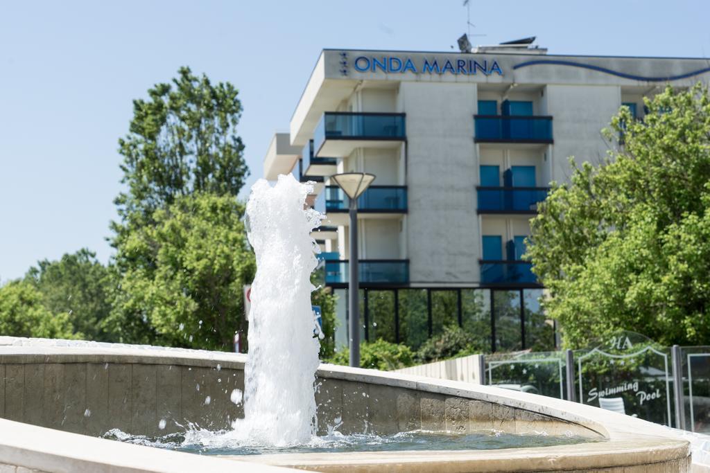 Hotel Onda Marina Misano Adriatico Exterior foto